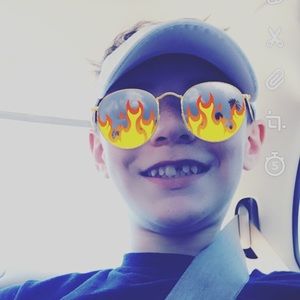 Meet your Posher, Logan